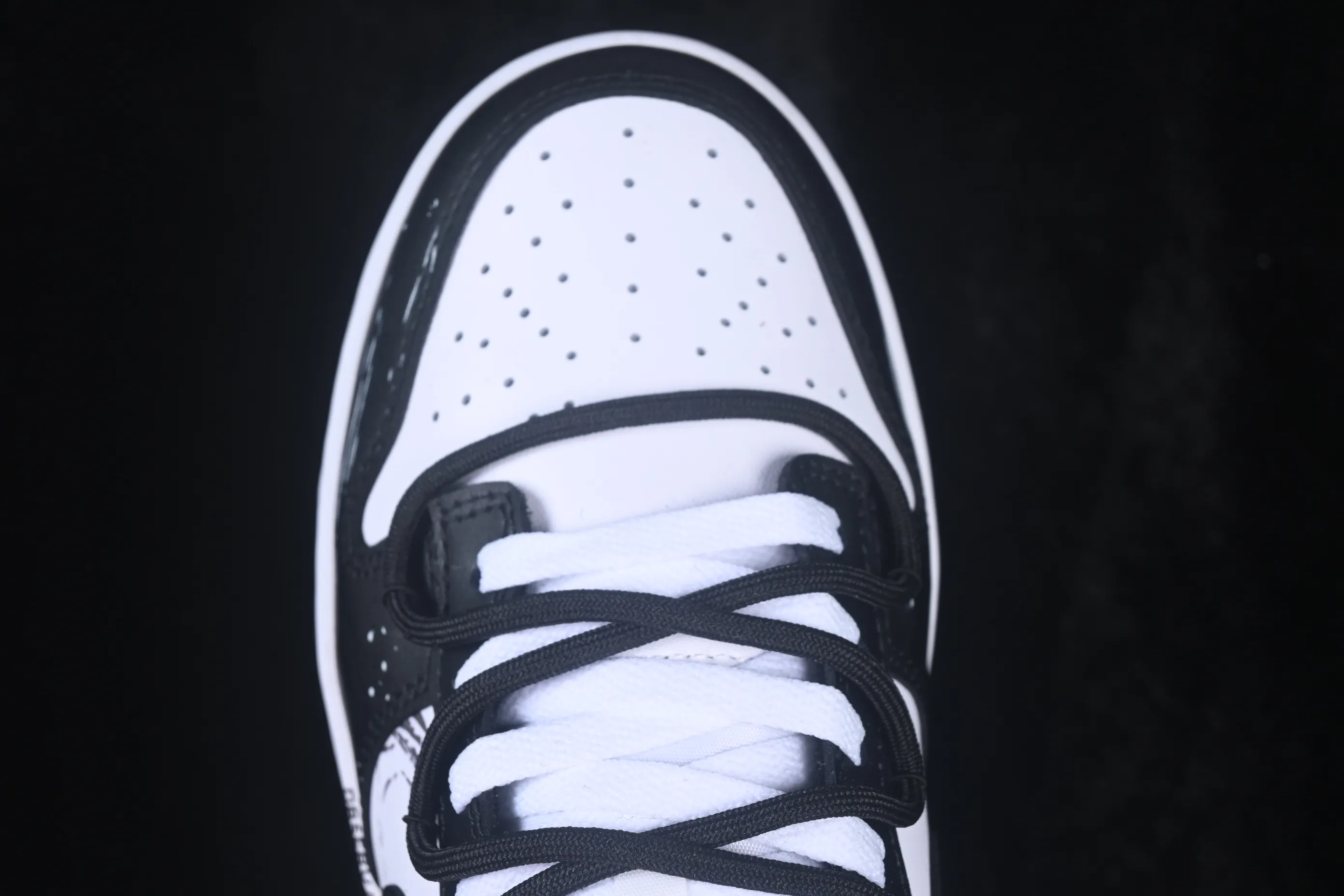 All categories Nk SB Dunk Series Nk SB Dunk Low High-end customized low-top sneakers Nike SB Dunk Low straps low-top casual sneakers DD1391-100